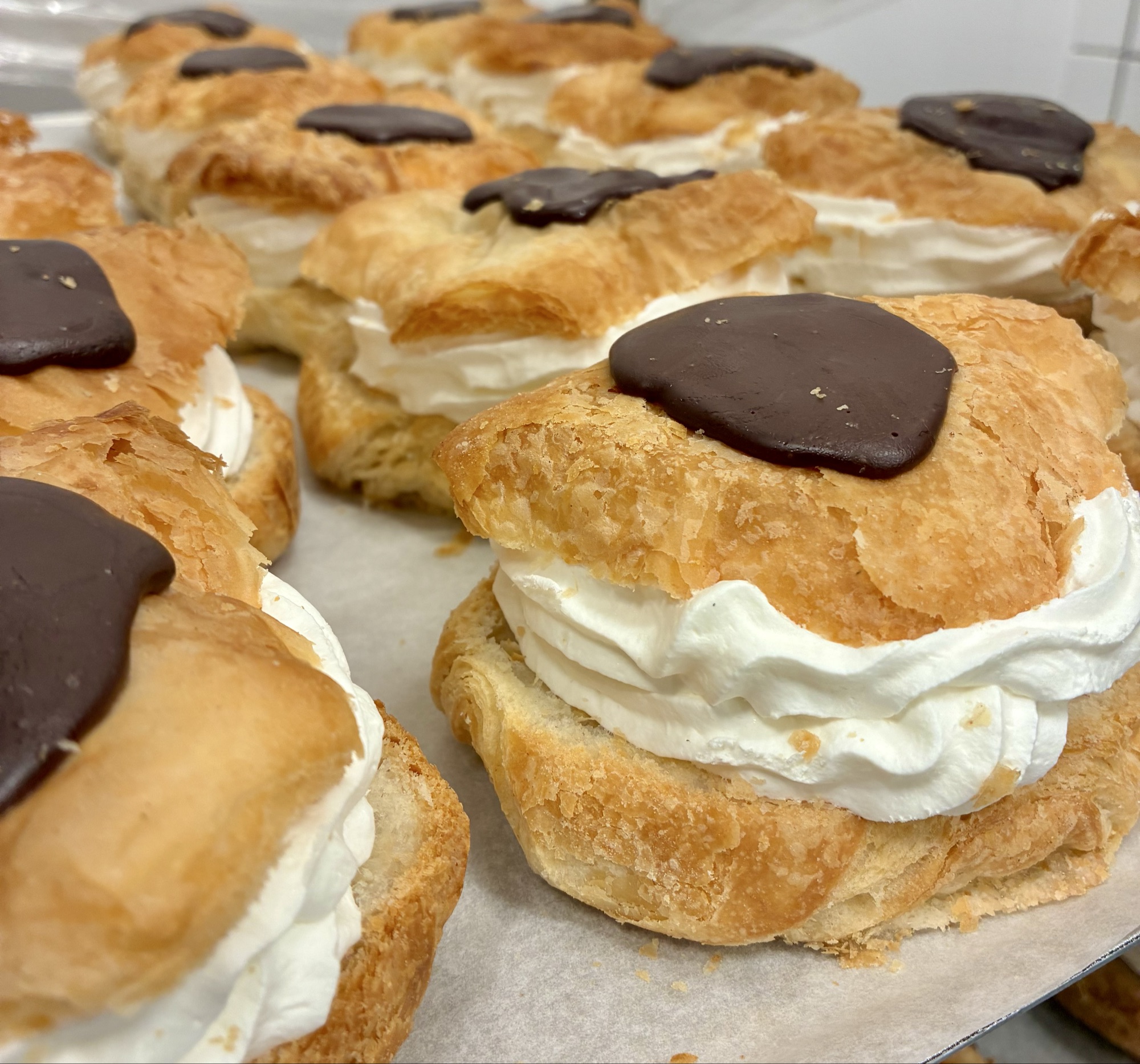 Fastelavnsbolle med fløde